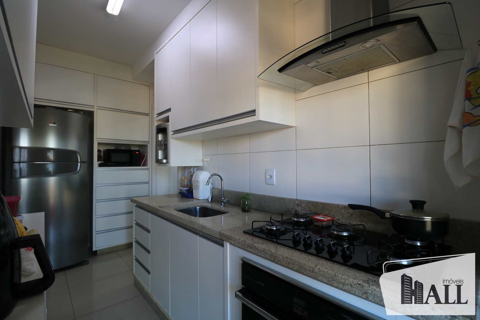 Apartamento à venda com 3 quartos, 105m² - Foto 3