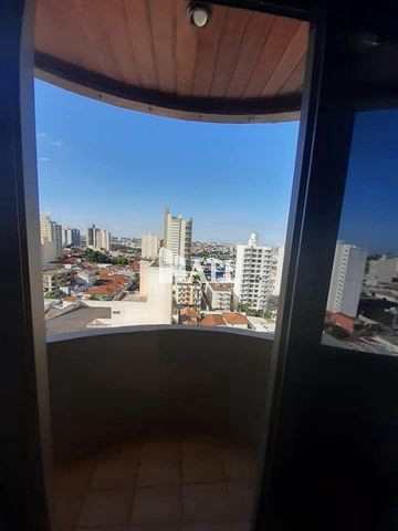 Apartamento à venda com 3 quartos, 127m² - Foto 2