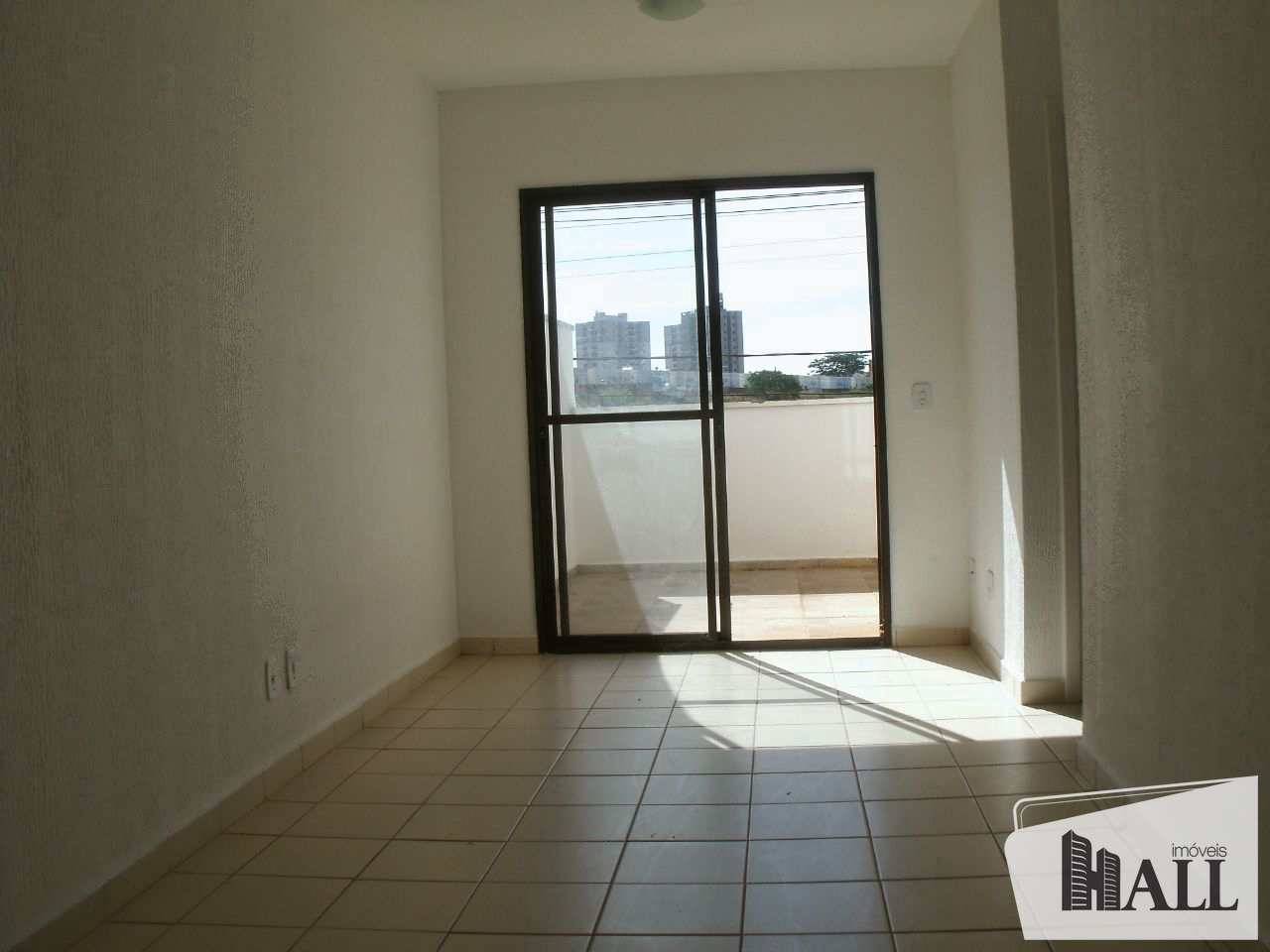 Apartamento à venda com 2 quartos, 102m² - Foto 1