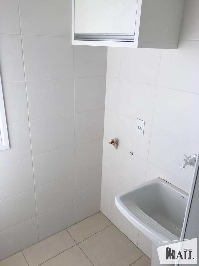 Apartamento à venda com 2 quartos, 70m² - Foto 4