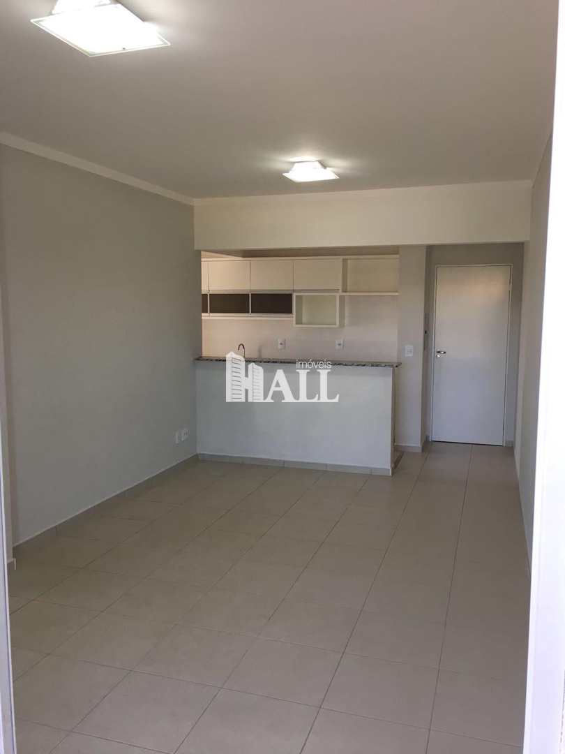 Apartamento à venda com 2 quartos, 70m² - Foto 2