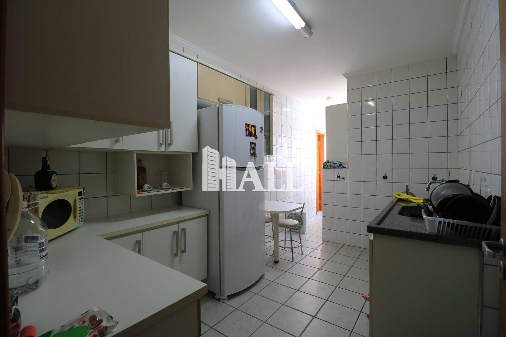 Apartamento à venda com 3 quartos, 100m² - Foto 3