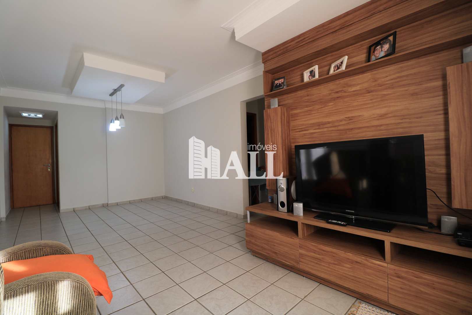 Apartamento à venda com 3 quartos, 100m² - Foto 1