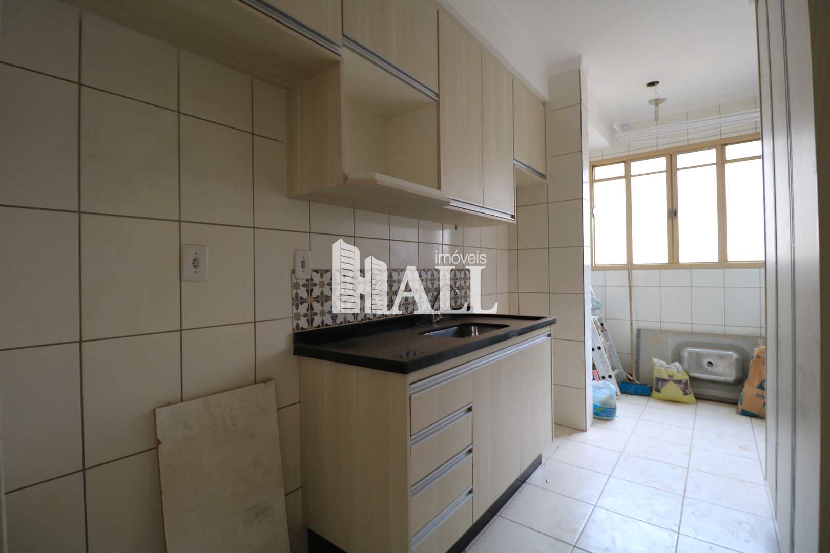 Apartamento à venda com 3 quartos, 77m² - Foto 2