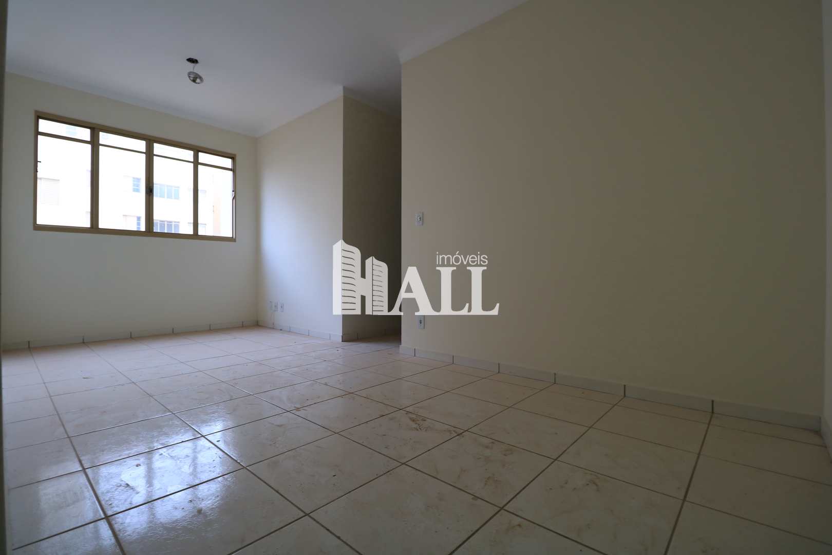 Apartamento à venda com 3 quartos, 77m² - Foto 1