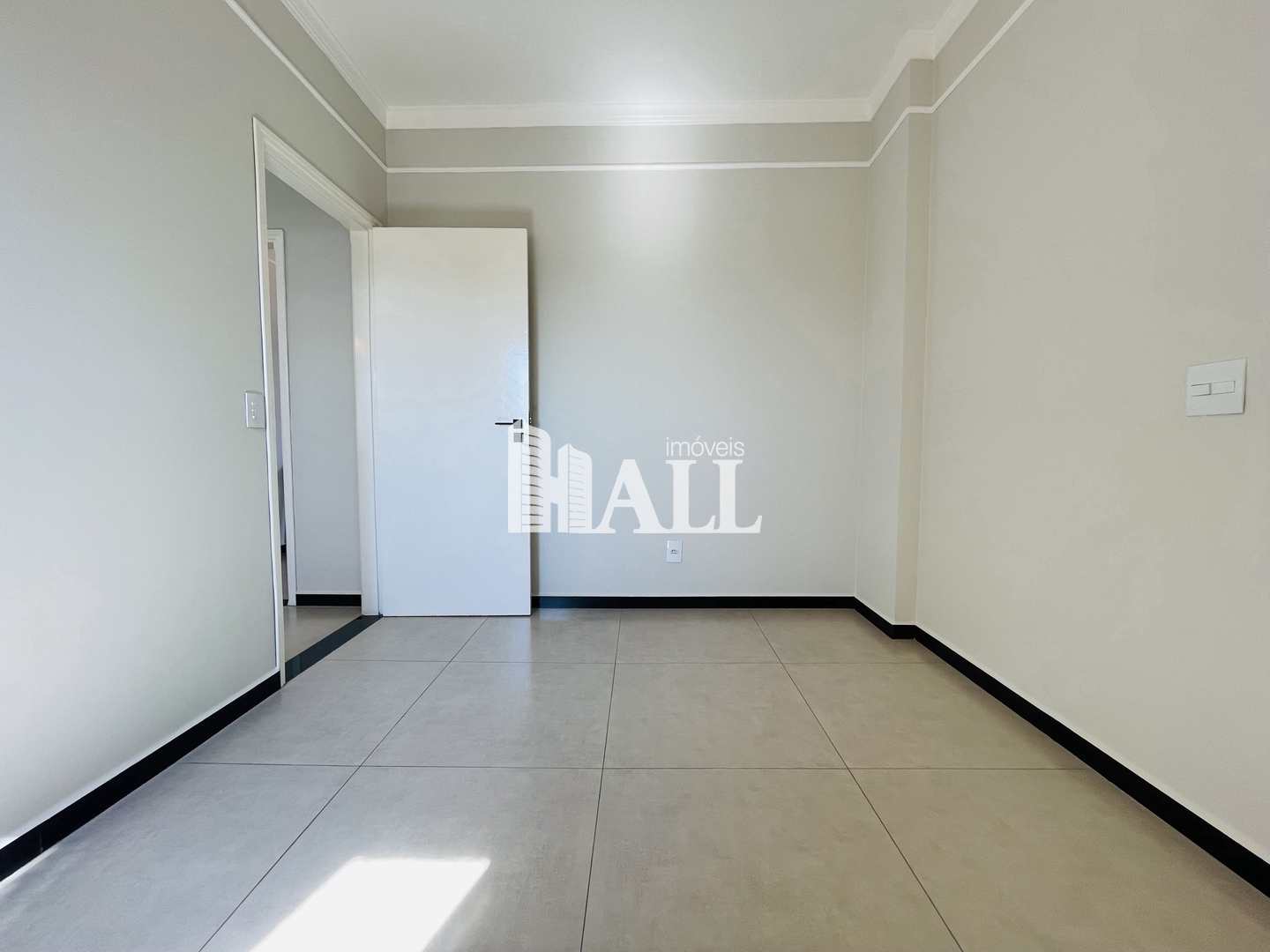 Apartamento à venda com 3 quartos, 200m² - Foto 7