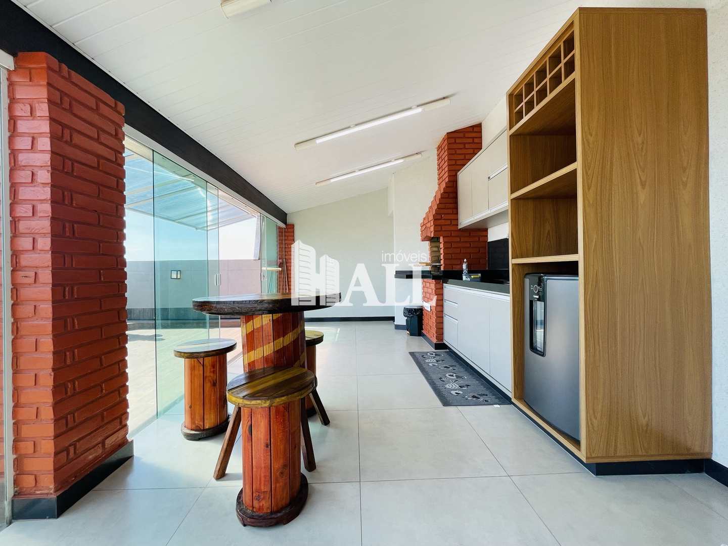 Apartamento à venda com 3 quartos, 200m² - Foto 5