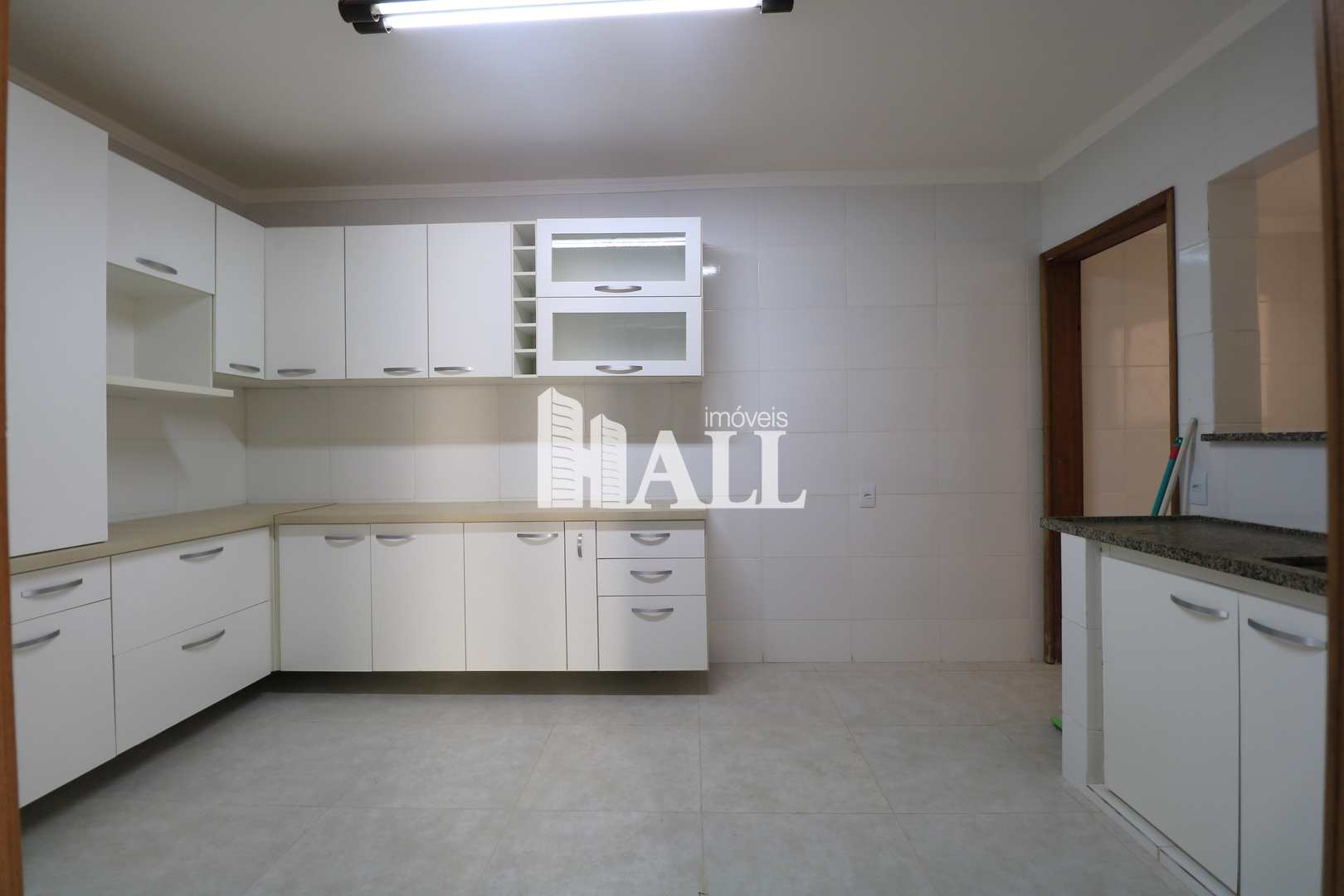 Apartamento à venda com 3 quartos, 90m² - Foto 2