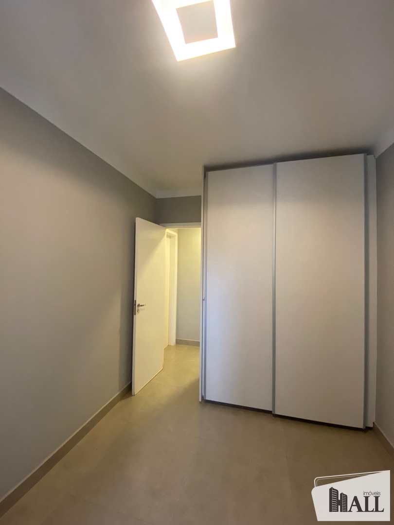 Apartamento à venda com 2 quartos, 70m² - Foto 3