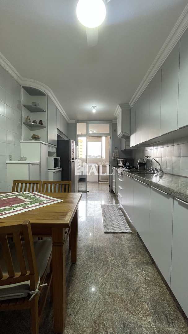 Apartamento à venda com 3 quartos, 167m² - Foto 10