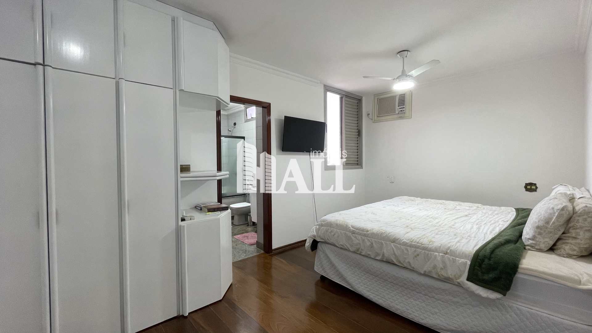 Apartamento à venda com 3 quartos, 167m² - Foto 17