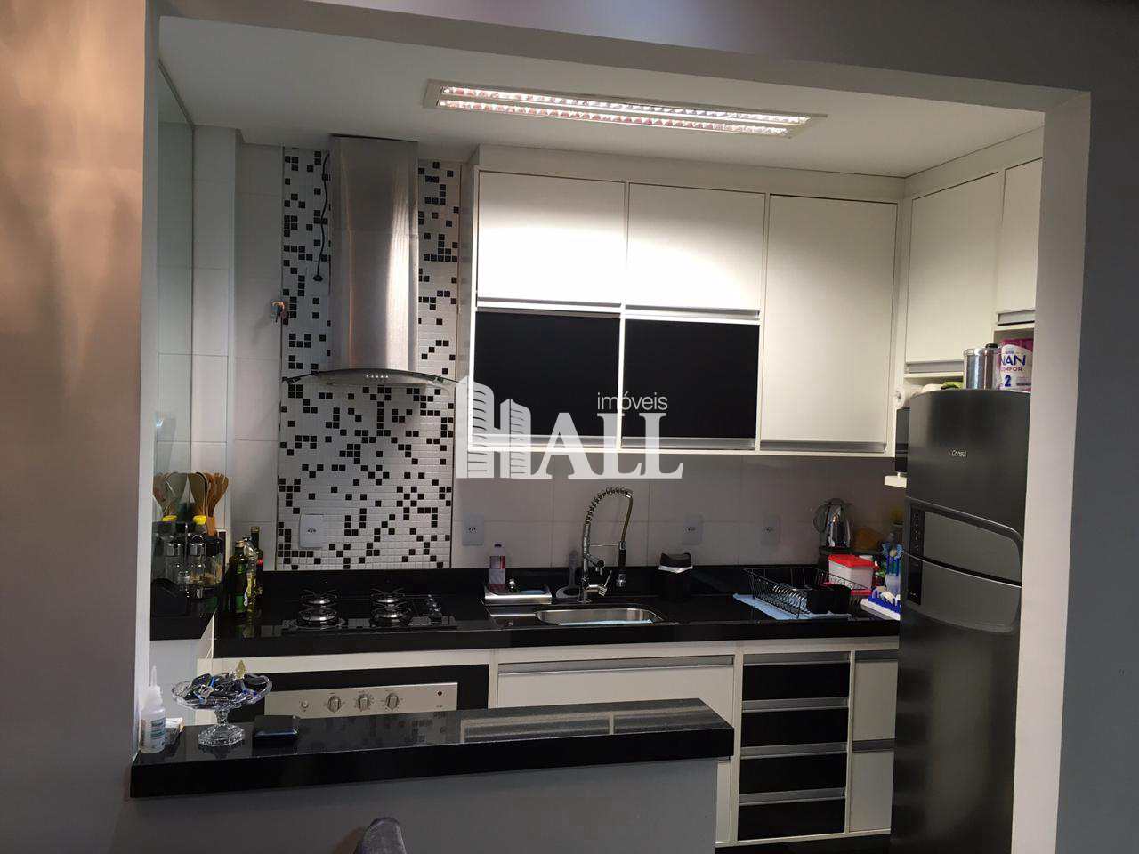 Apartamento à venda com 3 quartos, 78m² - Foto 1