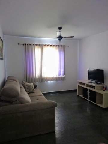 Apartamento à venda com 2 quartos, 72m² - Foto 1