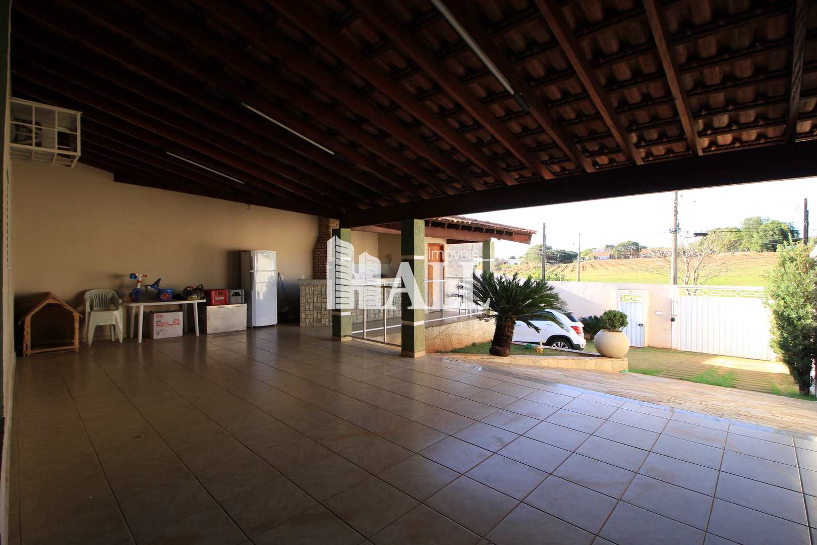 Casa à venda com 3 quartos, 300m² - Foto 15