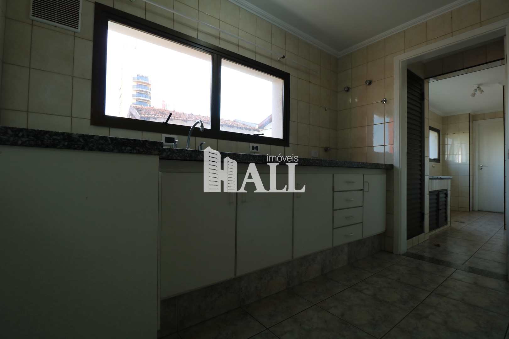 Apartamento à venda com 3 quartos, 150m² - Foto 7