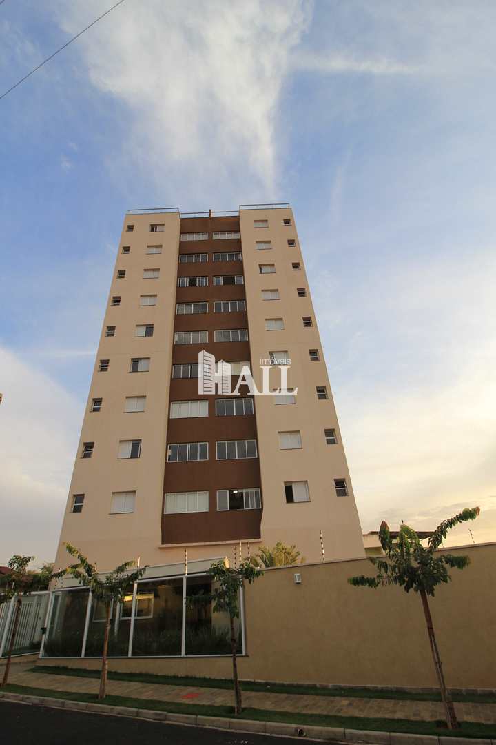 Apartamento à venda com 3 quartos, 186m² - Foto 2