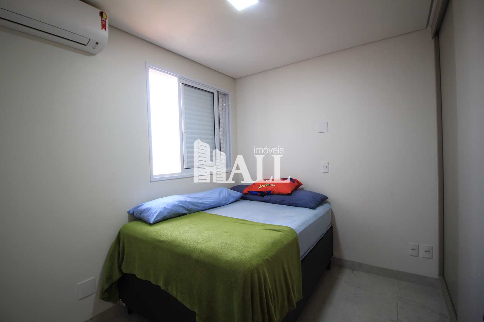 Apartamento à venda com 3 quartos, 186m² - Foto 8