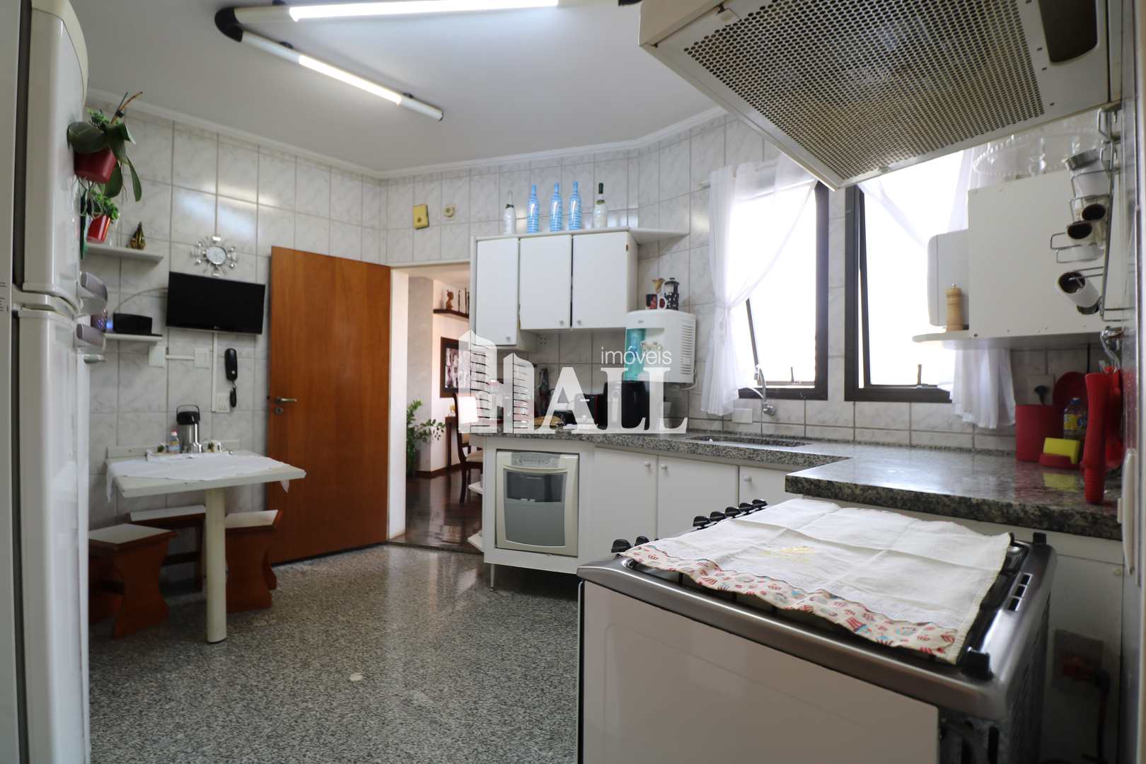 Apartamento à venda com 3 quartos, 178m² - Foto 6