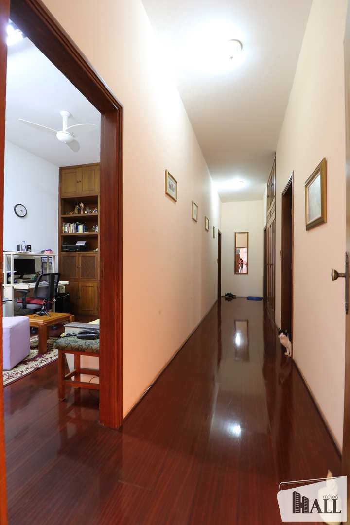 Casa à venda com 3 quartos, 200m² - Foto 11