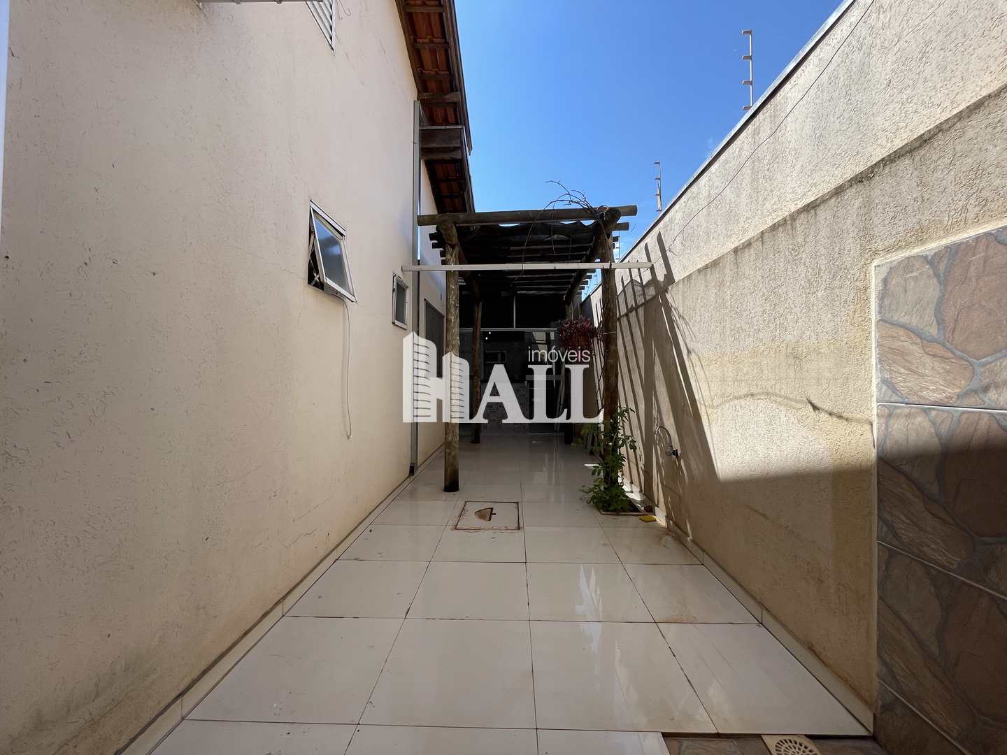 Casa à venda com 4 quartos, 200m² - Foto 19