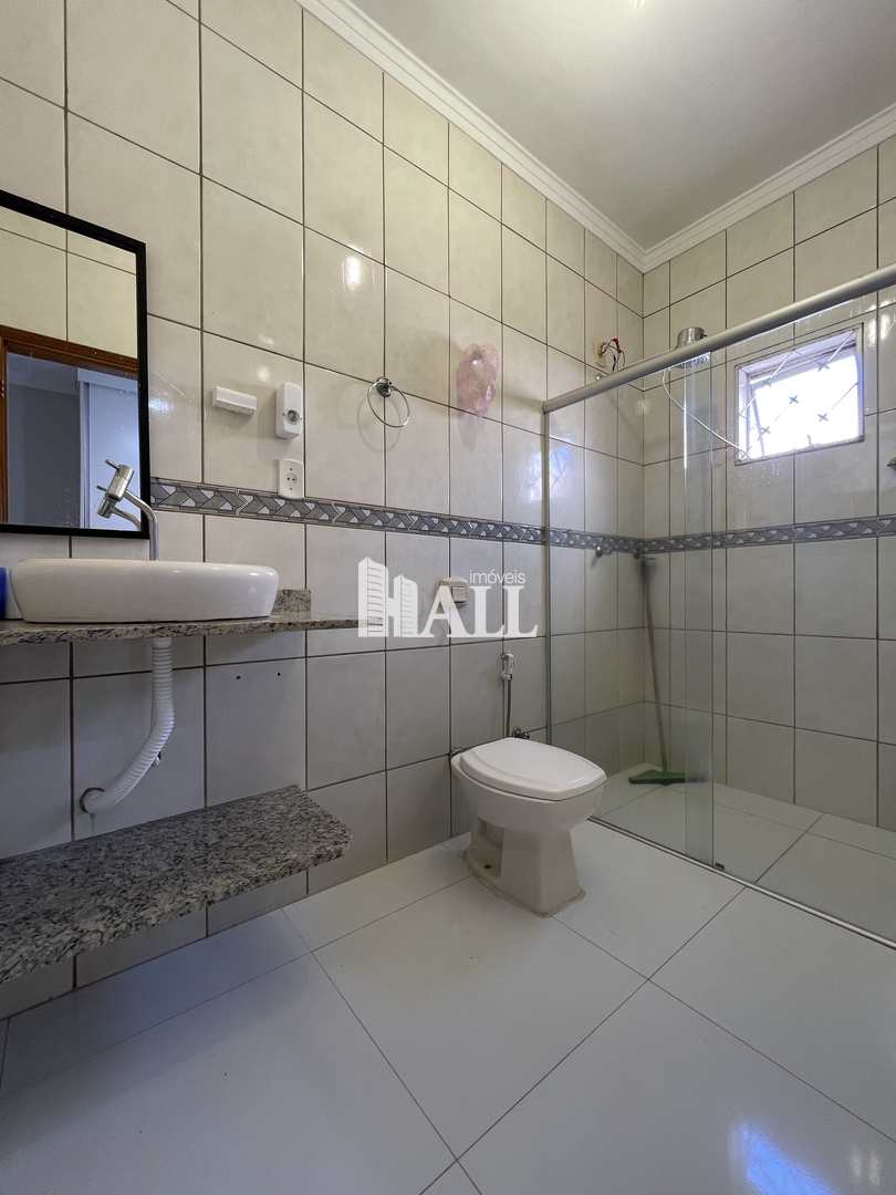 Casa à venda com 4 quartos, 200m² - Foto 28