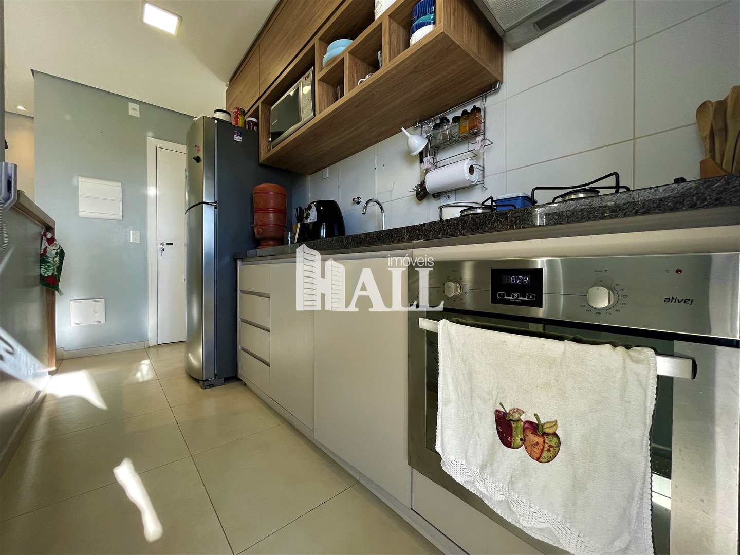 Apartamento à venda com 3 quartos, 88m² - Foto 2