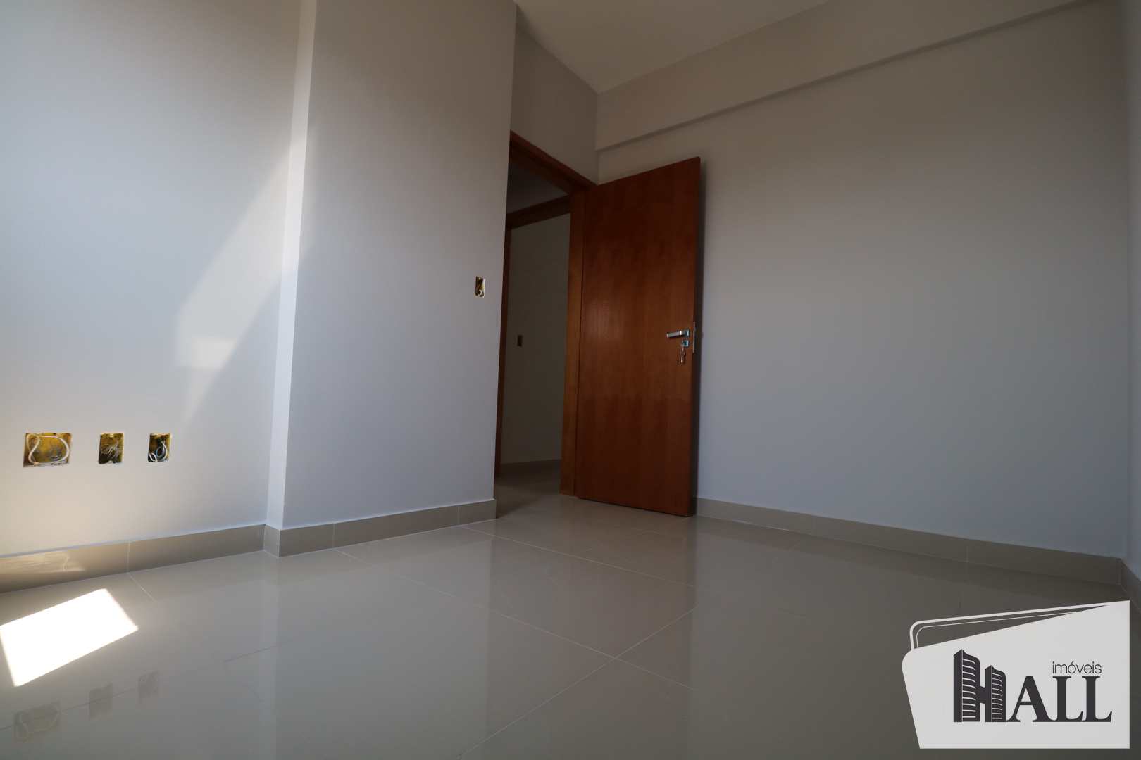 Apartamento à venda com 2 quartos, 70m² - Foto 5