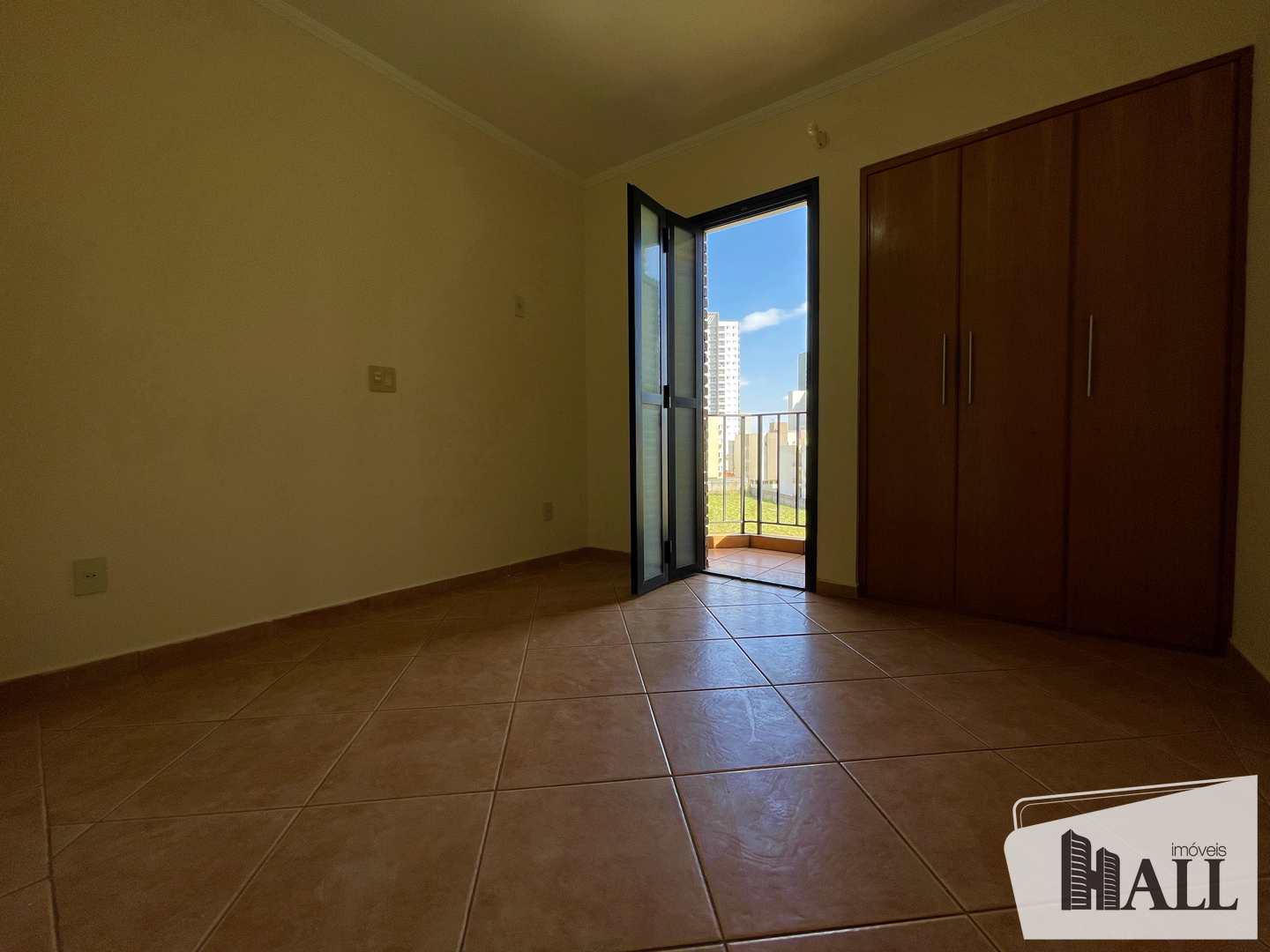 Apartamento à venda com 3 quartos, 98m² - Foto 9