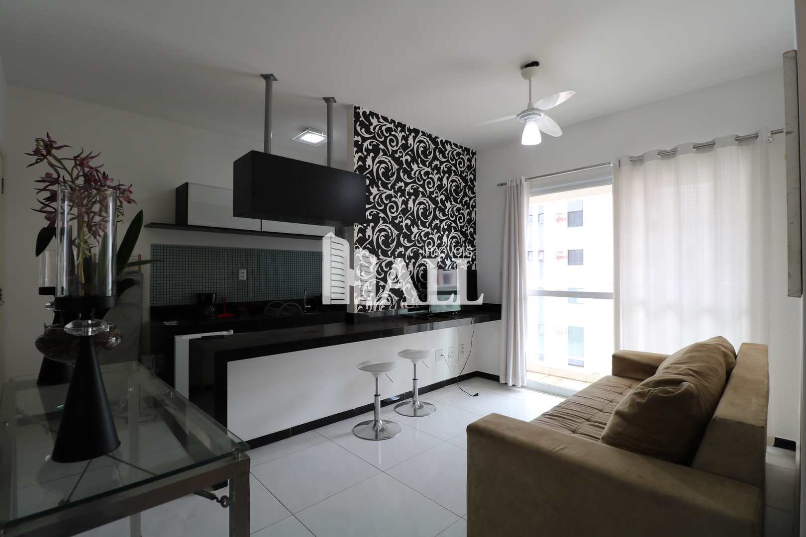 Apartamento à venda com 1 quarto, 50m² - Foto 1