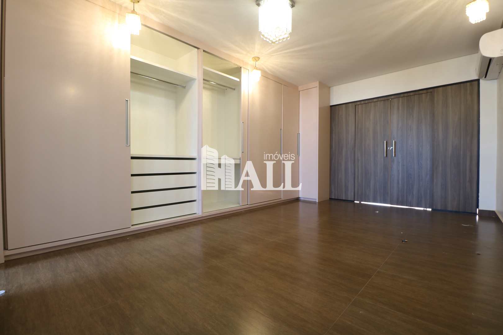 Casa à venda com 3 quartos, 360m² - Foto 16