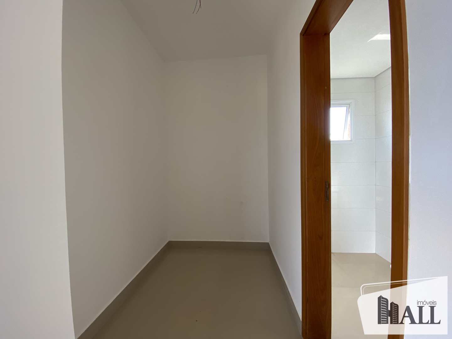 Apartamento à venda com 2 quartos, 70m² - Foto 4