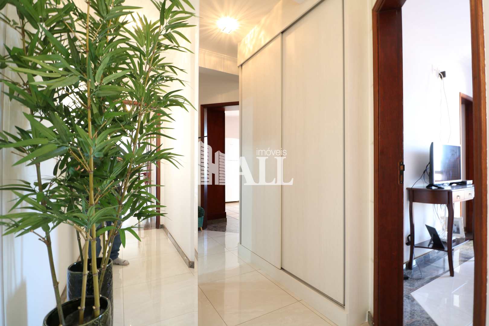 Apartamento à venda com 3 quartos, 170m² - Foto 12