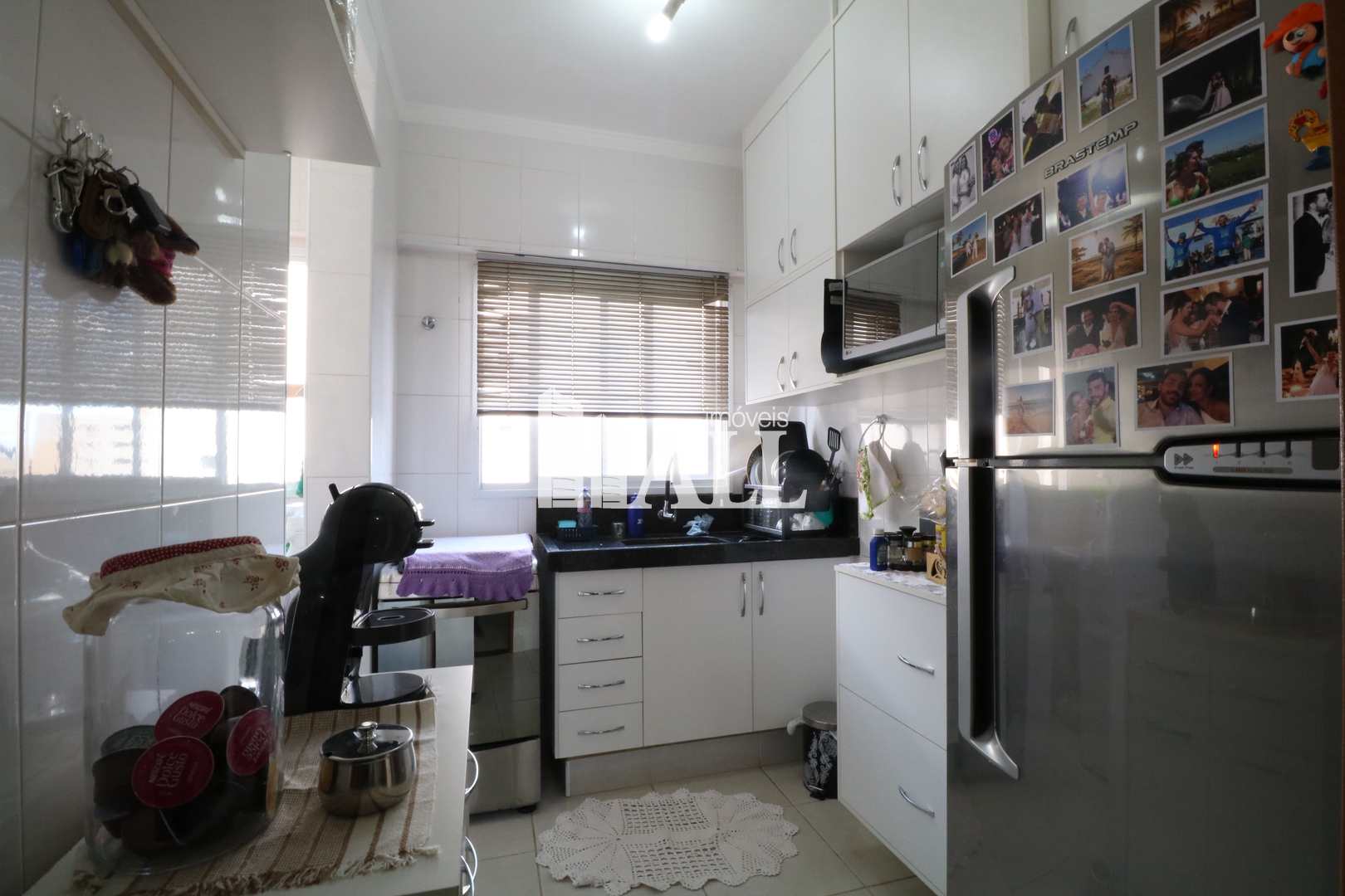 Apartamento à venda com 2 quartos, 70m² - Foto 3