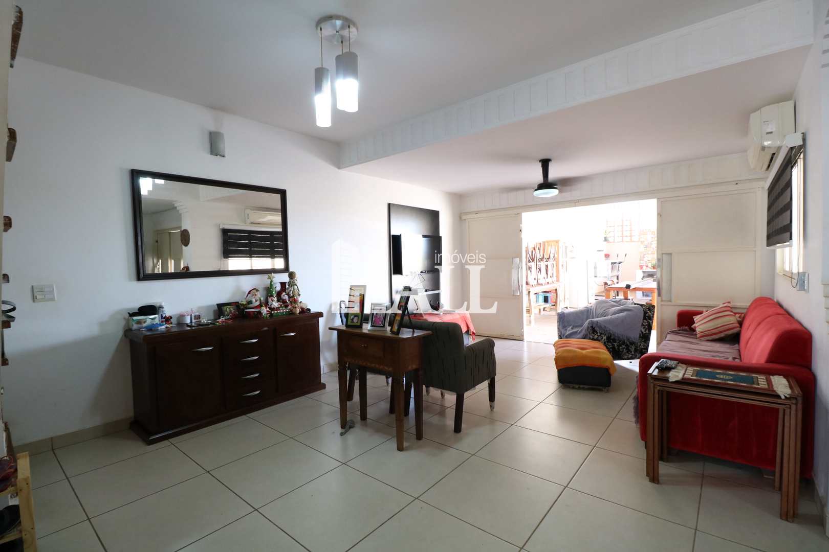 Casa à venda com 2 quartos, 180m² - Foto 3