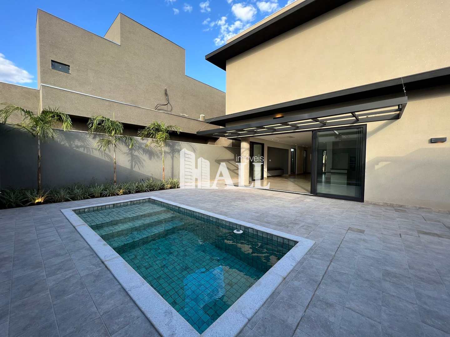 Casa de Condomínio à venda com 3 quartos, 275m² - Foto 2