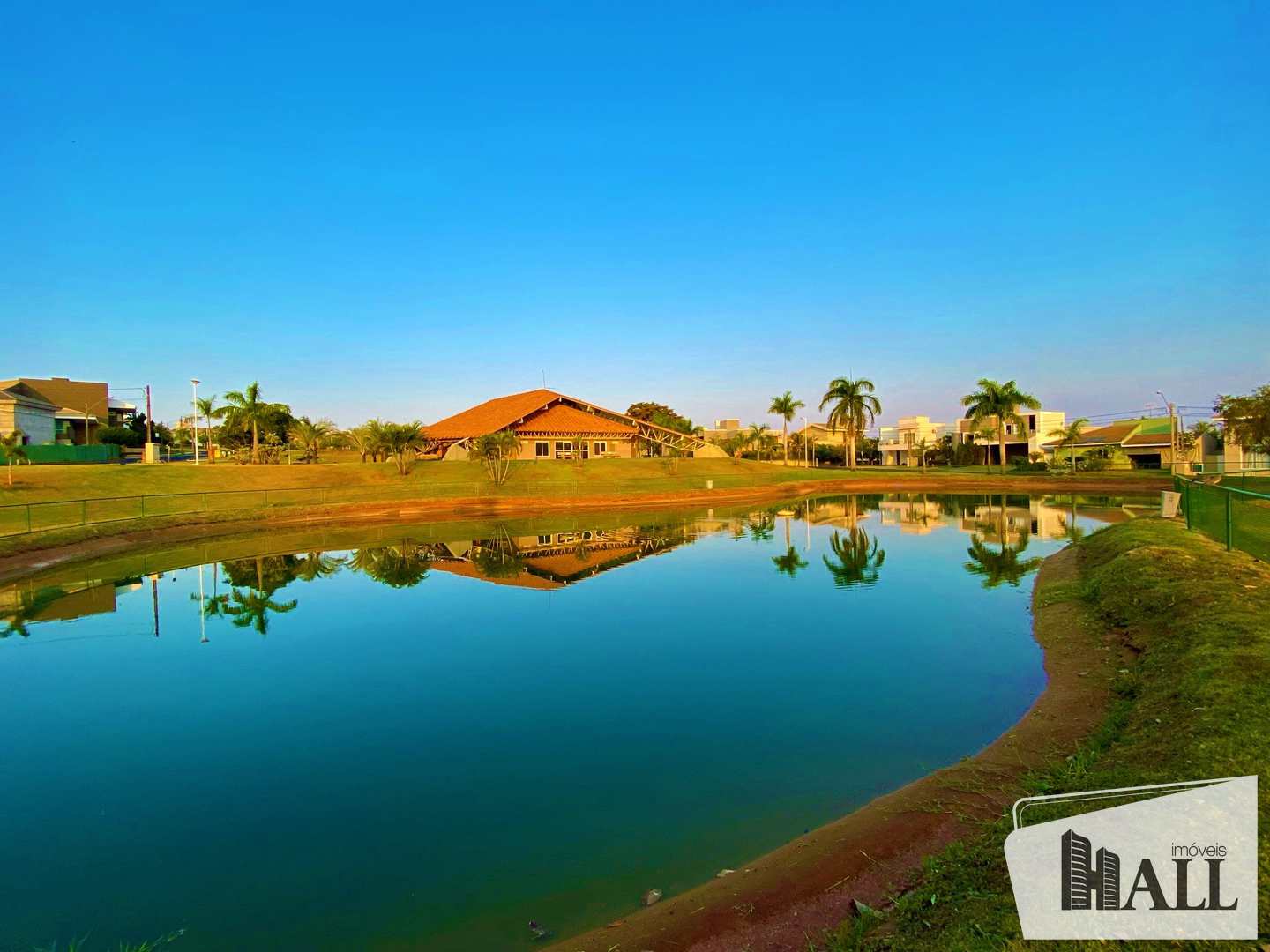 Casa de Condomínio à venda com 3 quartos, 250m² - Foto 28