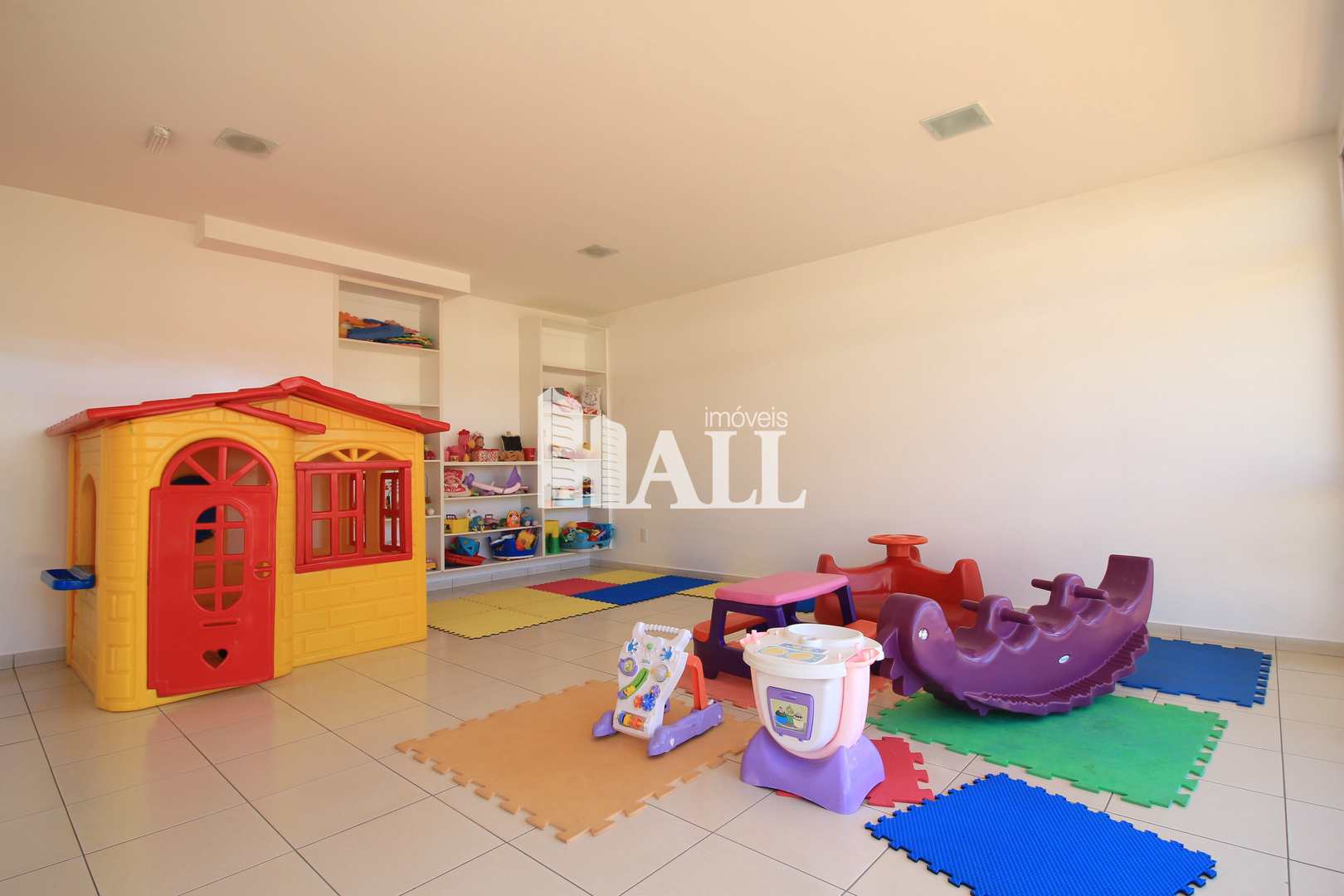 Apartamento à venda com 3 quartos, 90m² - Foto 17