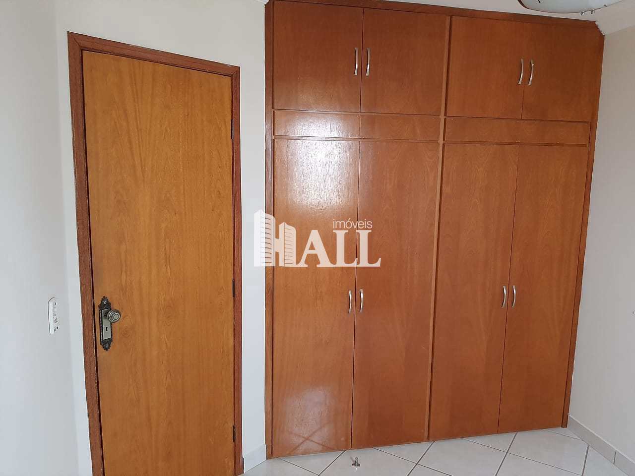 Apartamento à venda com 2 quartos, 70m² - Foto 5