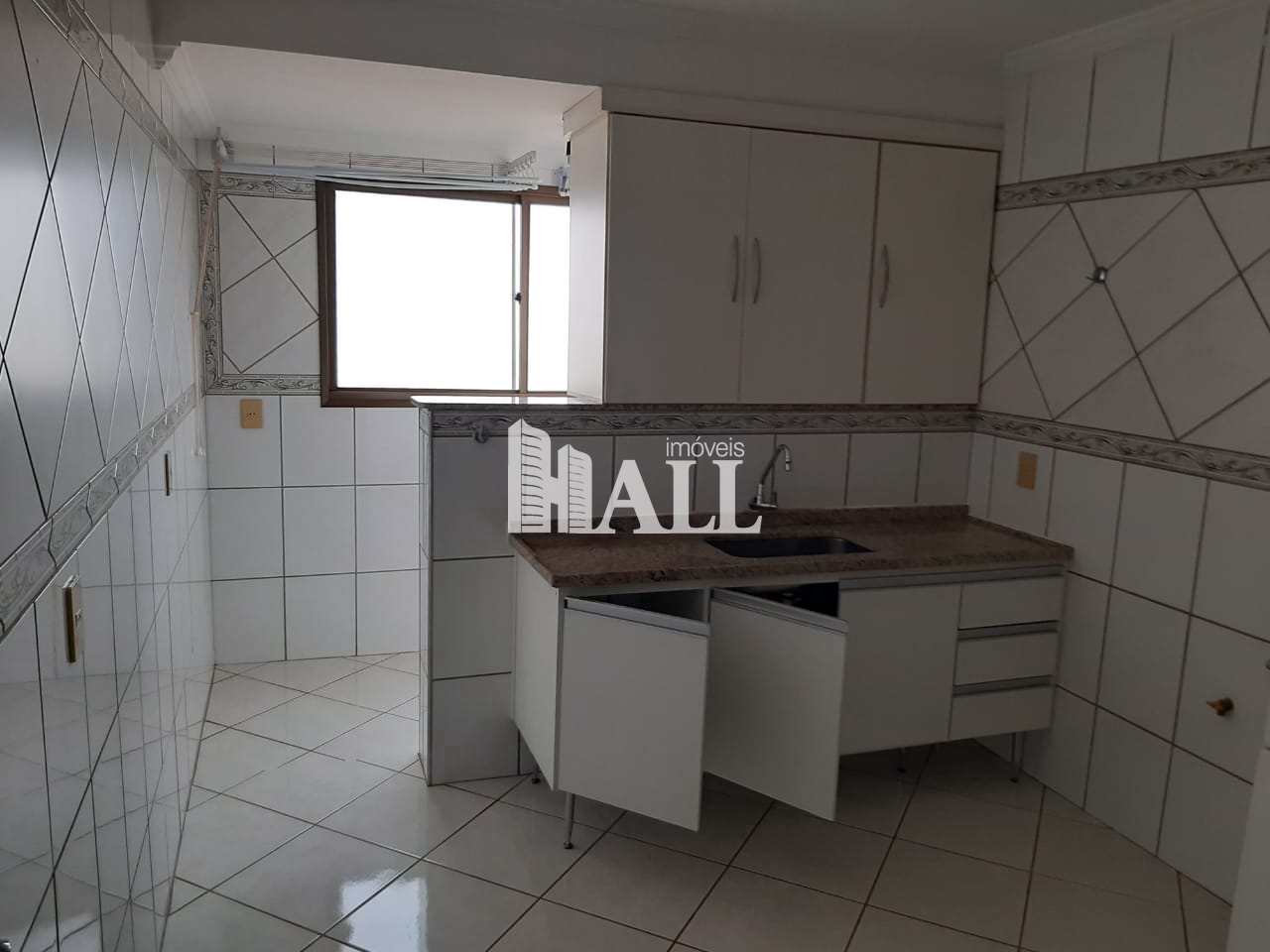 Apartamento à venda com 2 quartos, 70m² - Foto 12