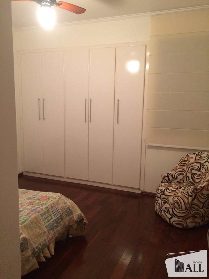 Apartamento à venda com 3 quartos, 133m² - Foto 12