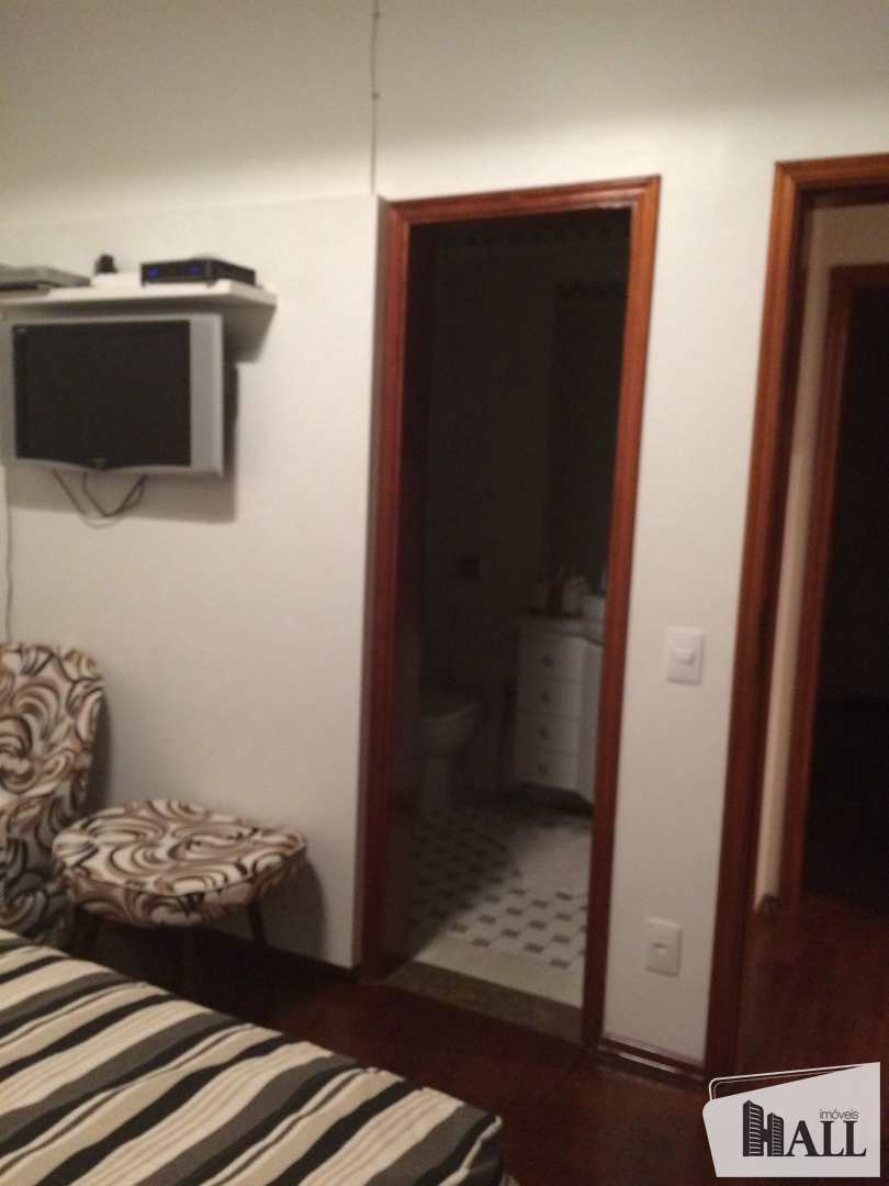 Apartamento à venda com 3 quartos, 133m² - Foto 10