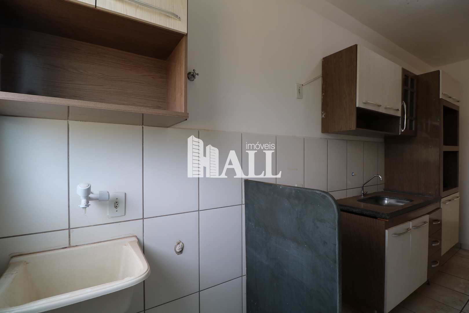 Apartamento à venda com 3 quartos, 70m² - Foto 2