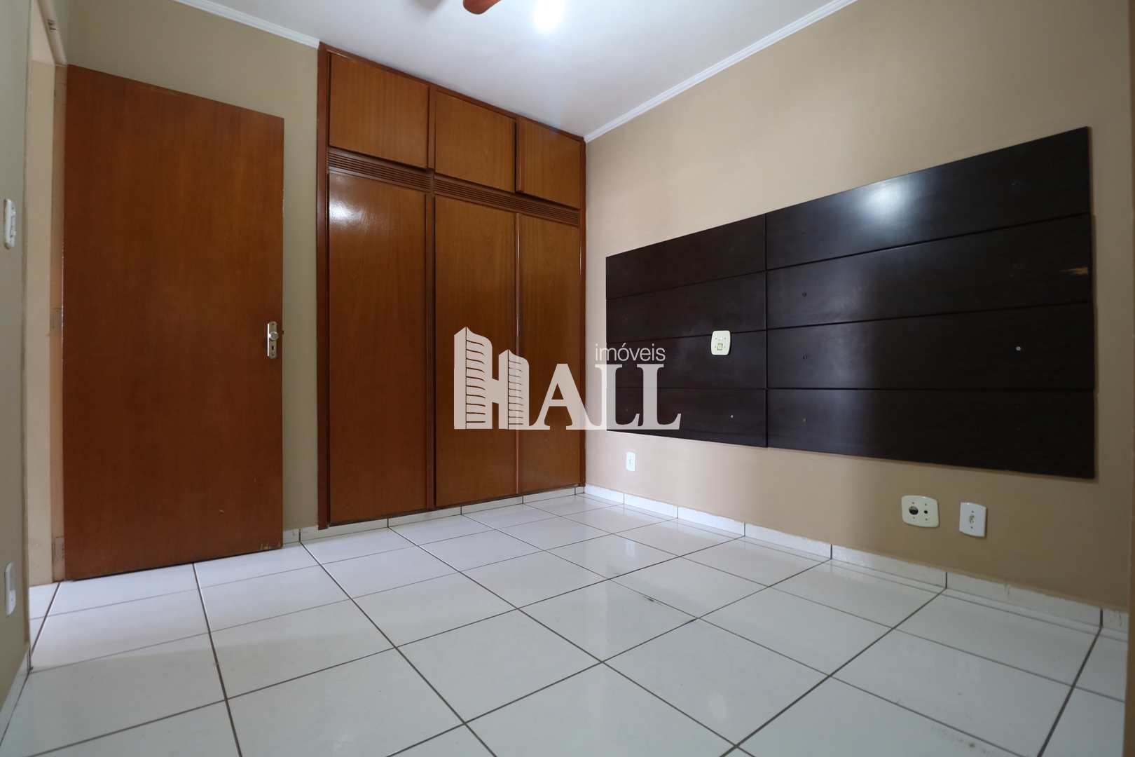 Apartamento à venda com 3 quartos, 75m² - Foto 12