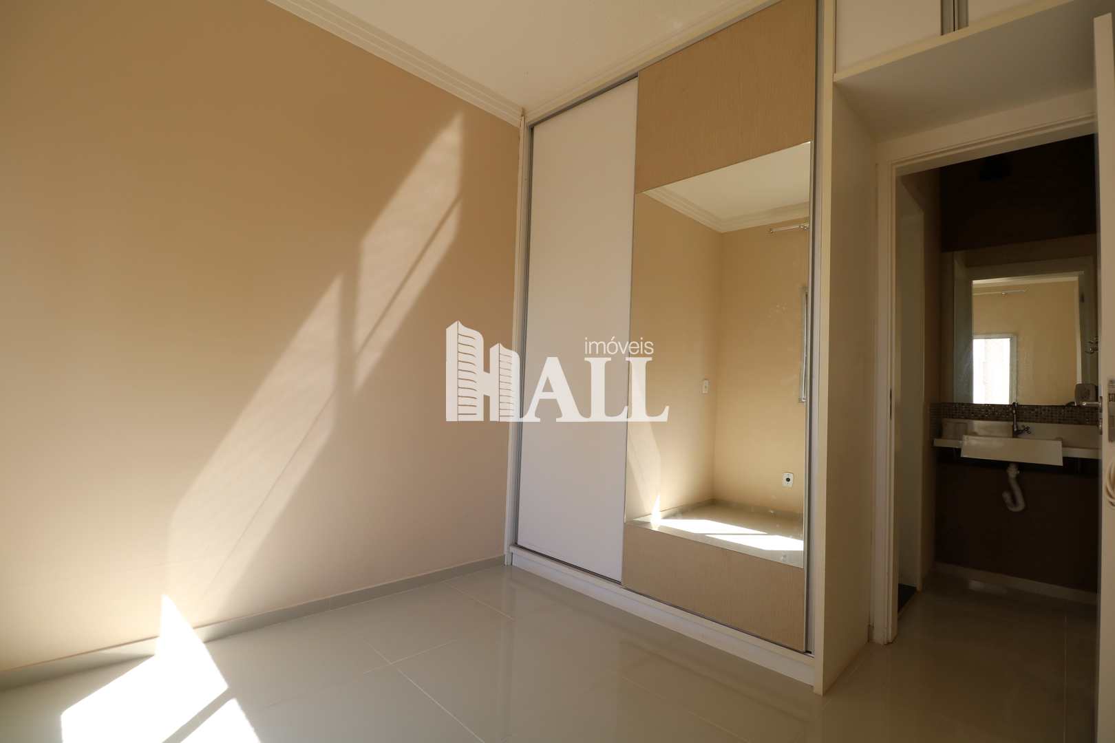 Apartamento à venda com 2 quartos, 60m² - Foto 9