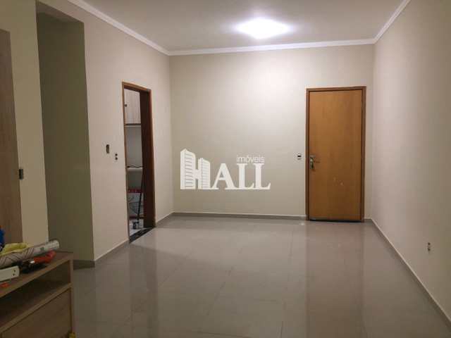 Apartamento à venda com 2 quartos, 77m² - Foto 1