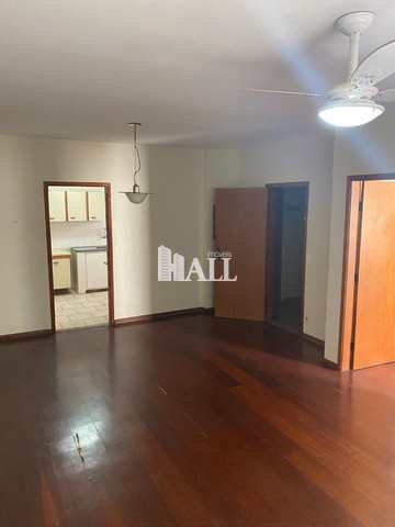 Apartamento à venda com 3 quartos, 95m² - Foto 2