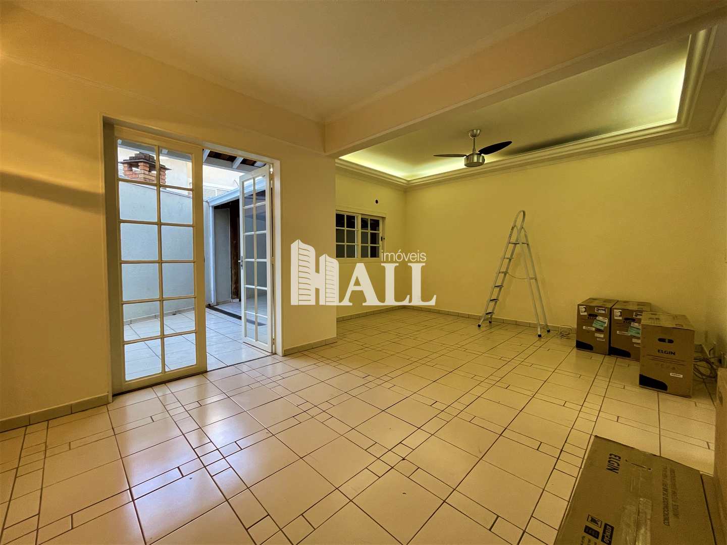 Casa de Condomínio à venda com 3 quartos, 140m² - Foto 2