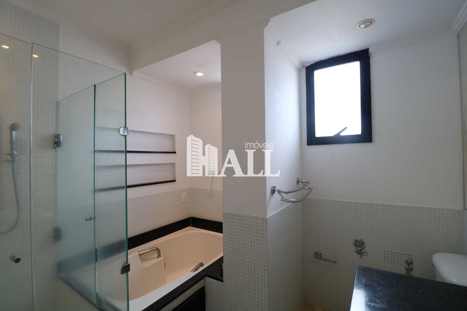 Apartamento à venda com 4 quartos, 208m² - Foto 17