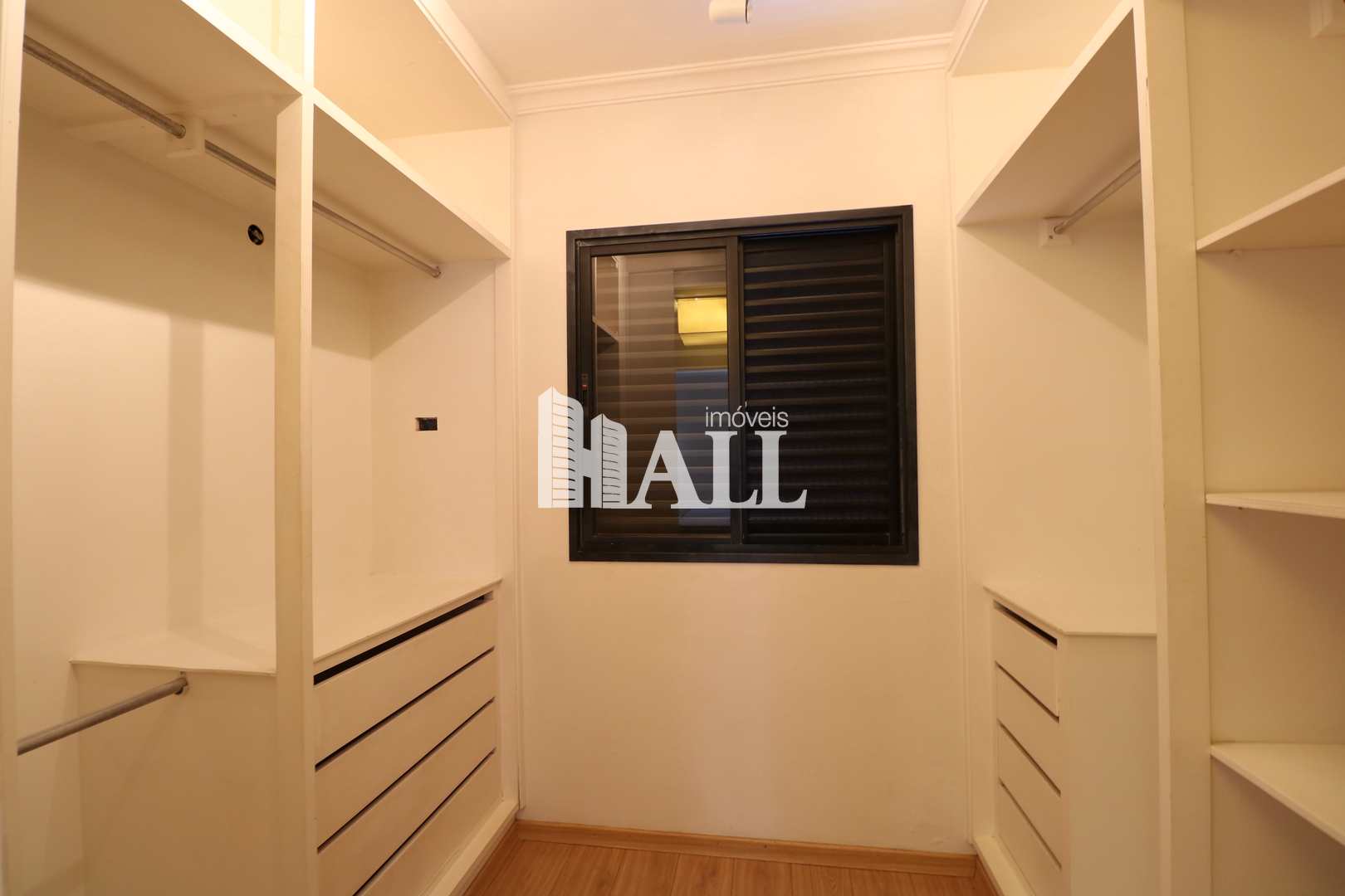 Apartamento à venda com 4 quartos, 208m² - Foto 15