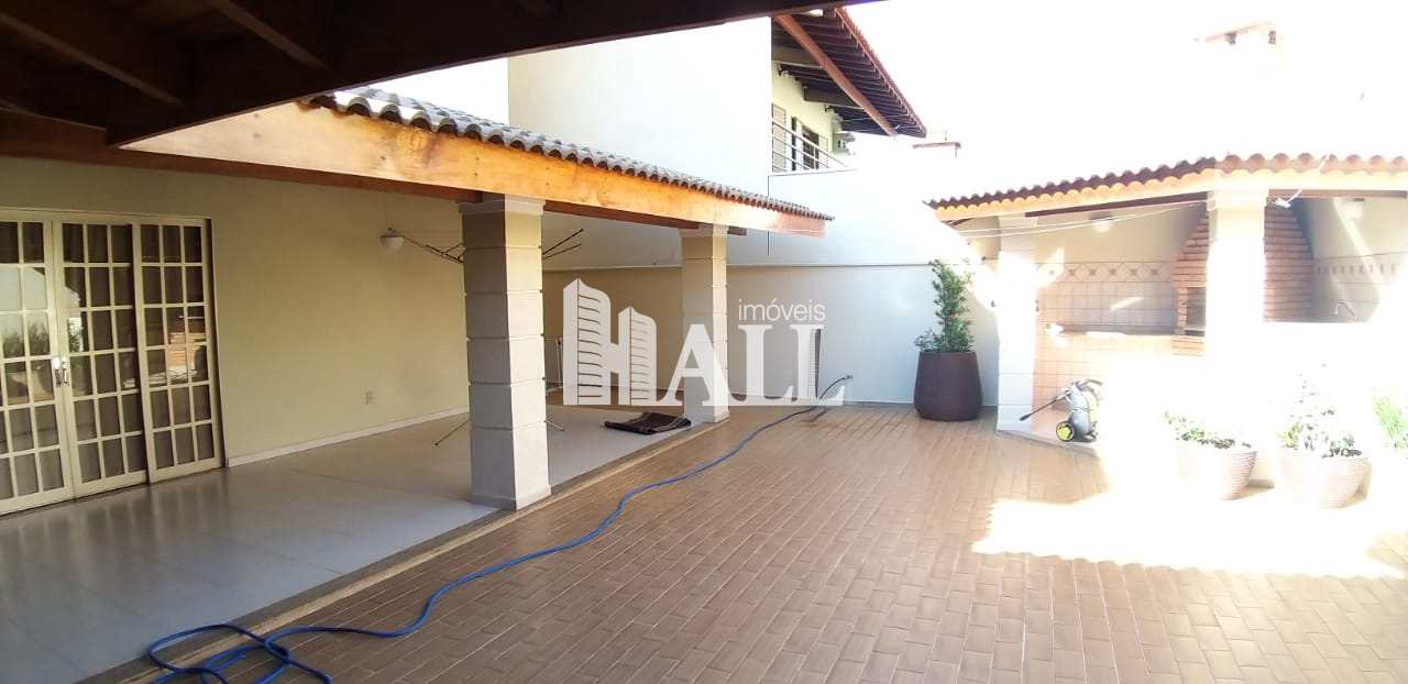 Casa à venda com 3 quartos, 314m² - Foto 17